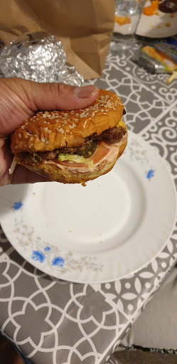 Photo of Madbuns Swansea - 32 St Helen's Rd, Swansea SA1 4AY